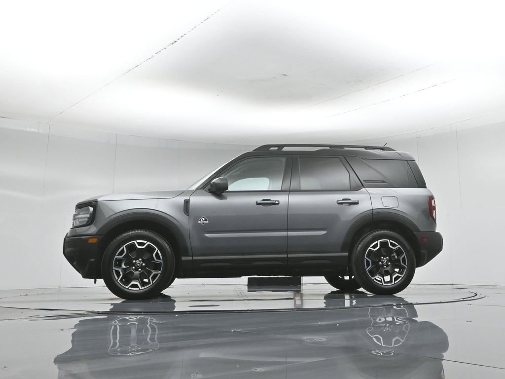 Certified 2025 Ford Bronco Sport Outer Banks w/ Outer Banks Tech Package+ AWD/4WD image 8