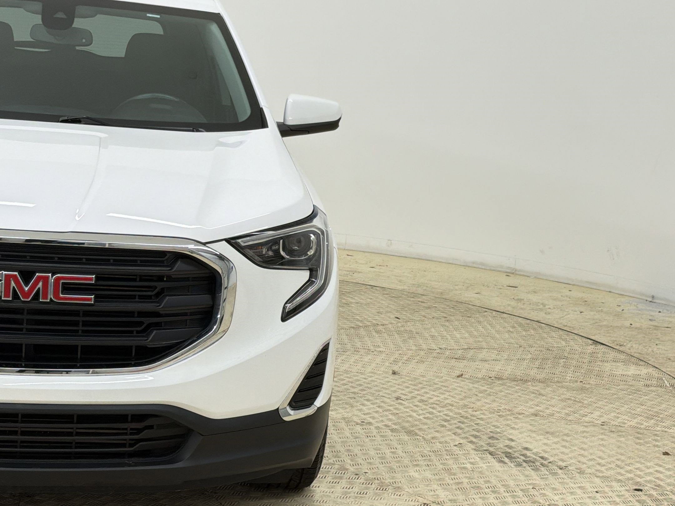 Used 2021 GMC Terrain SLE w/ Driver Convenience Package FWD image 19