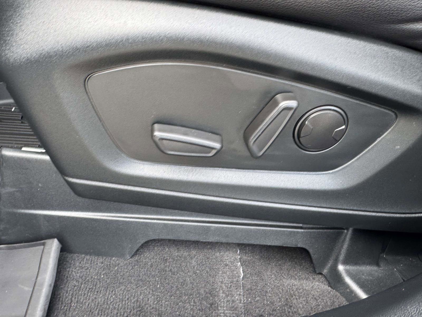 Certified 2022 Ford Explorer ST w/ ST Street Pack image 20