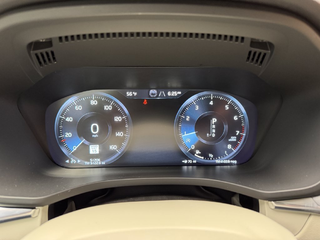 Used 2020 Volvo XC60 T5 Momentum AWD/4WD image 17