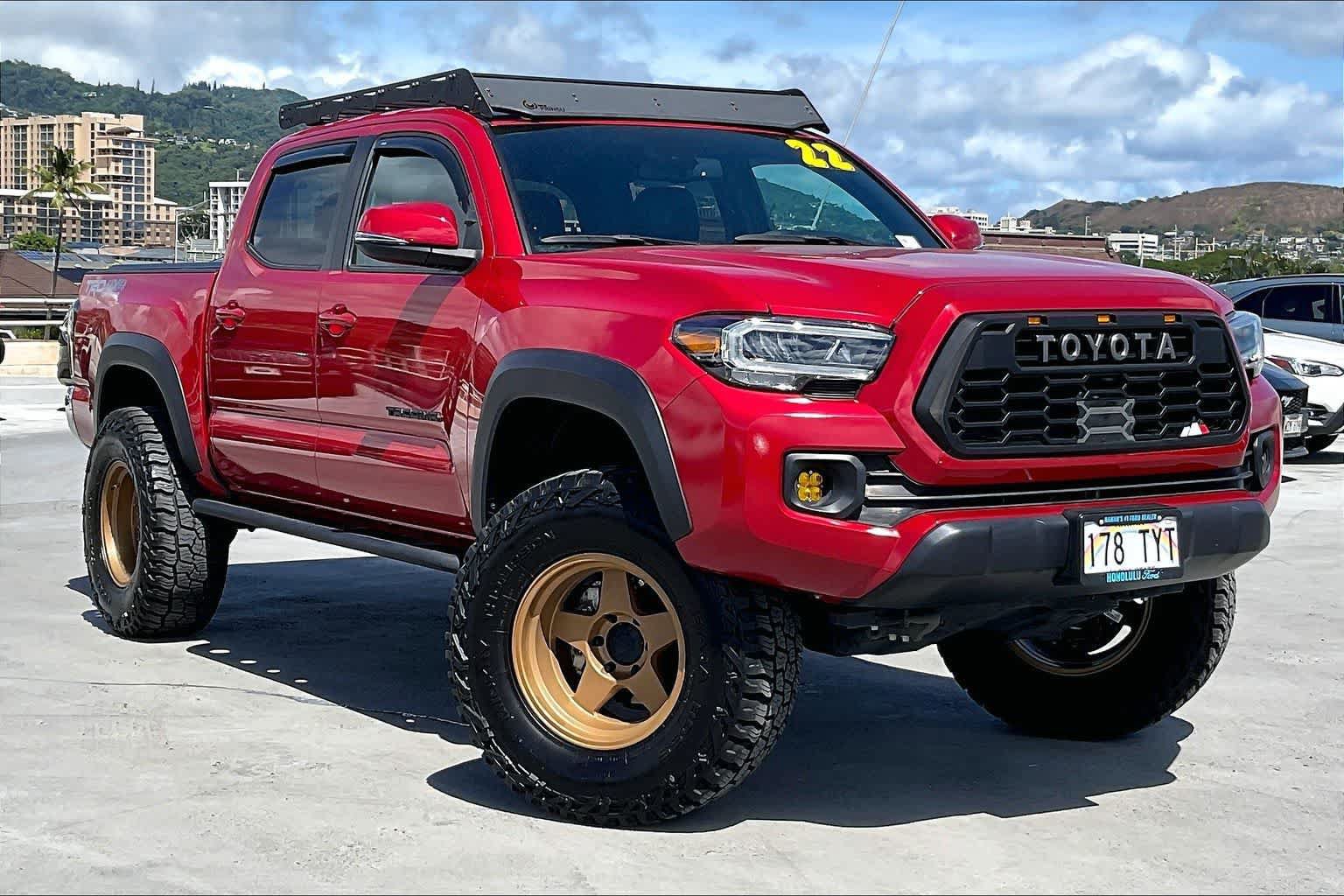 Used 2023 Toyota Tacoma TRD Off-Road w/ Black Out Package (TMS) AWD/4WD image 21