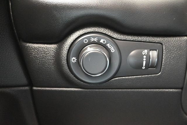 Used 2025 Dodge Durango GT w/ Blacktop Package RWD image 22