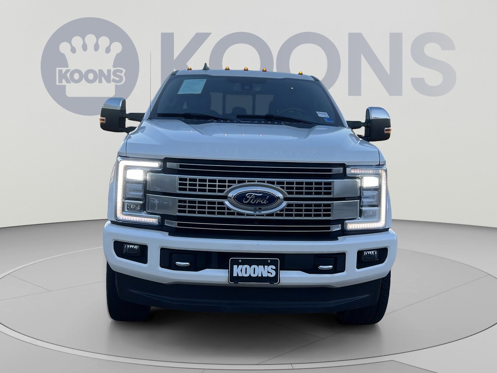 Certified 2019 Ford F250 Platinum w/ Platinum Ultimate Package AWD/4WD image 4