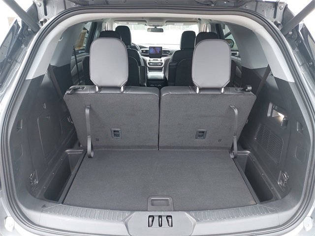 Certified 2023 Ford Explorer XLT w/ Equipment Group 202A image 12