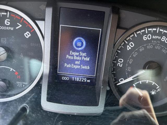 Used 2020 Toyota Tacoma TRD Off-Road image 9