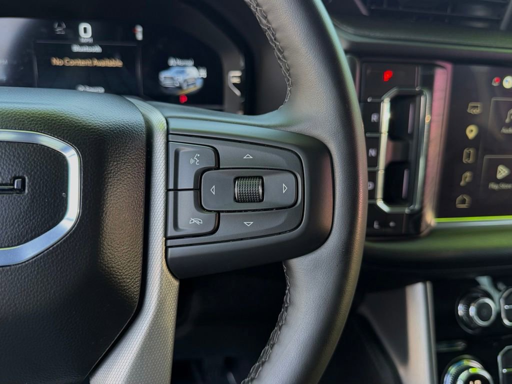 Used 2024 GMC Yukon Denali AWD/4WD image 21