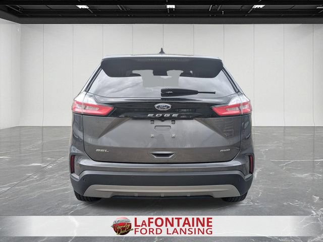 Certified 2023 Ford Edge SEL w/ Convenience Package AWD/4WD image 4