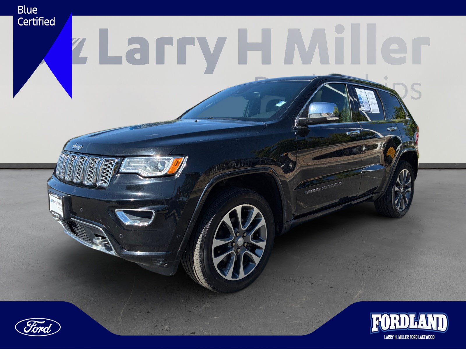 Used 2017 Jeep Grand Cherokee Overland w/ Jeep Active Safety Group AWD/4WD image 1