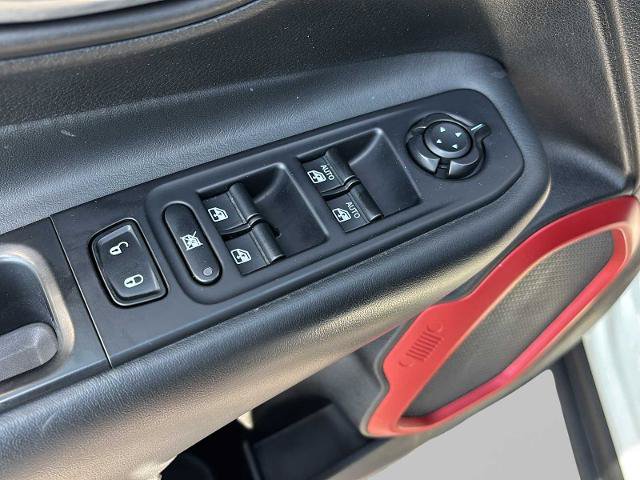 Used 2018 Jeep Renegade Trailhawk w/ Cold Weather Group II AWD/4WD image 25