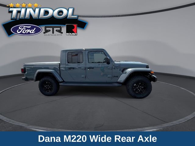 Used 2024 Jeep Gladiator Sport AWD/4WD image 9