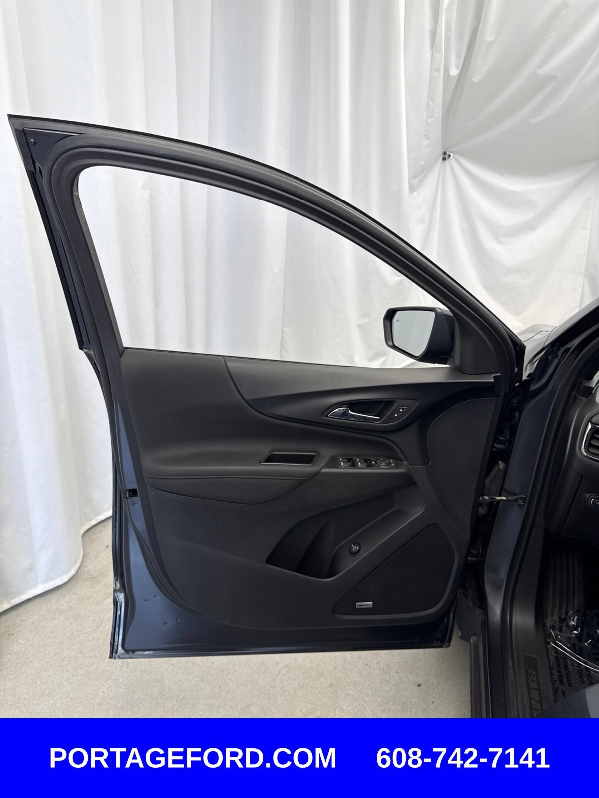 Used 2022 Chevrolet Equinox RS w/ RS Leather Package AWD/4WD image 11