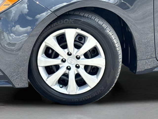 Used 2023 Toyota Corolla LE FWD image 46