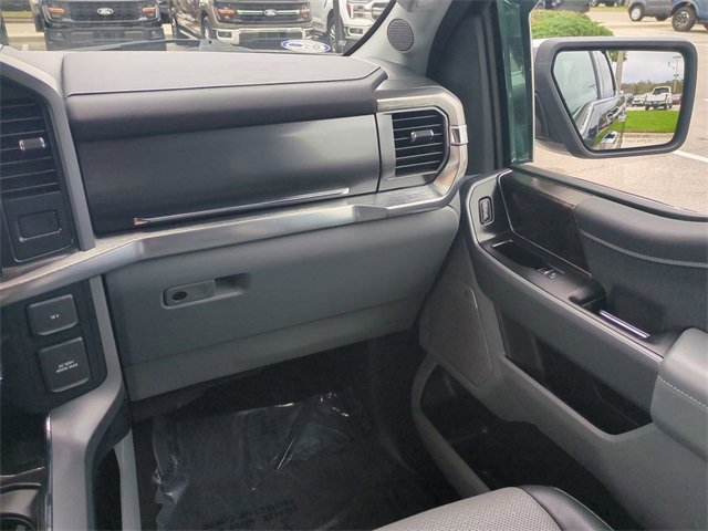 Certified 2022 Ford F150 Lariat w/ Equipment Group 502A High image 17