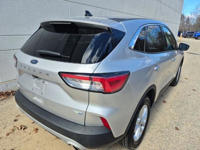 Certified 2020 Ford Escape SE image 3