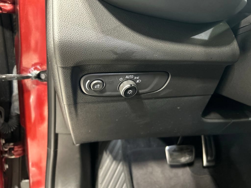 Used 2023 Buick Envision Preferred w/ Sport Touring Package AWD/4WD image 13