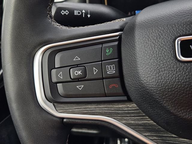 Used 2024 Jeep Wagoneer Series II w/ Flexible Seating Group image 26