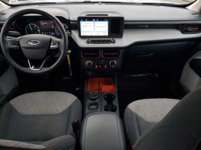 Certified 2024 Ford Maverick XLT w/ XLT Luxury Package image 25