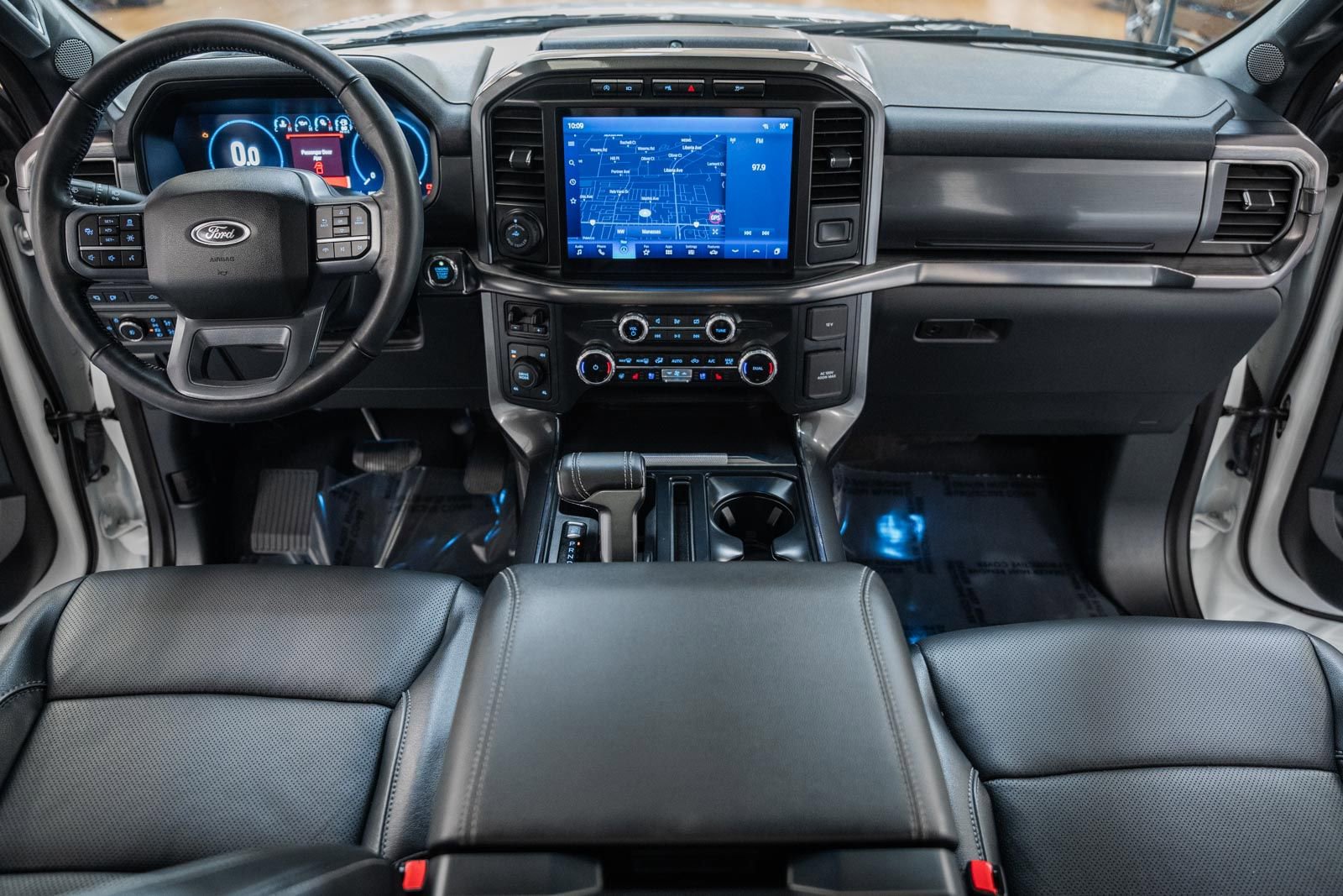 Certified 2023 Ford F150 Lariat w/ Equipment Group 502A High image 29