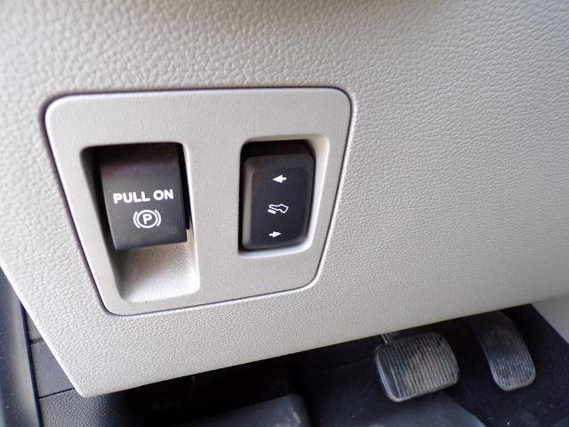 Certified 2019 Ford F150 XLT w/ Equipment Group 302A Luxury image 18