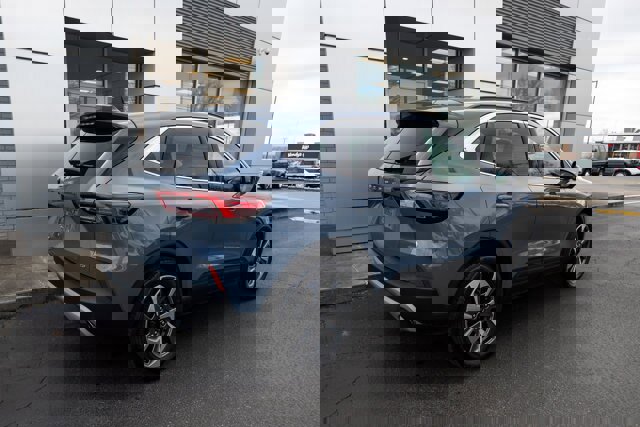 Certified 2025 Ford Escape Platinum w/ Premium Technology Package image 3