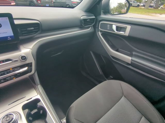Certified 2024 Ford Explorer XLT RWD image 18
