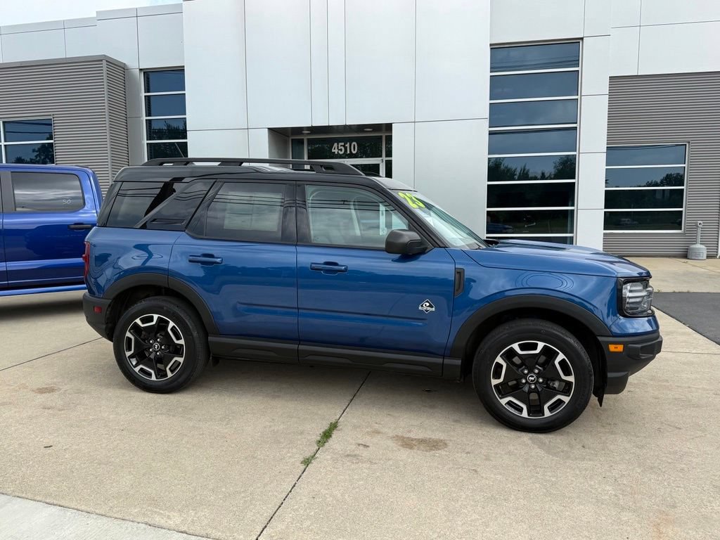 Certified 2023 Ford Bronco Sport Outer Banks AWD/4WD image 10