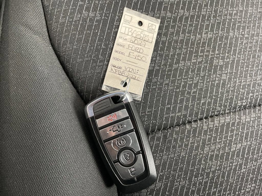 Certified 2022 Ford F150 XLT w/ Equipment Group 302A High image 27