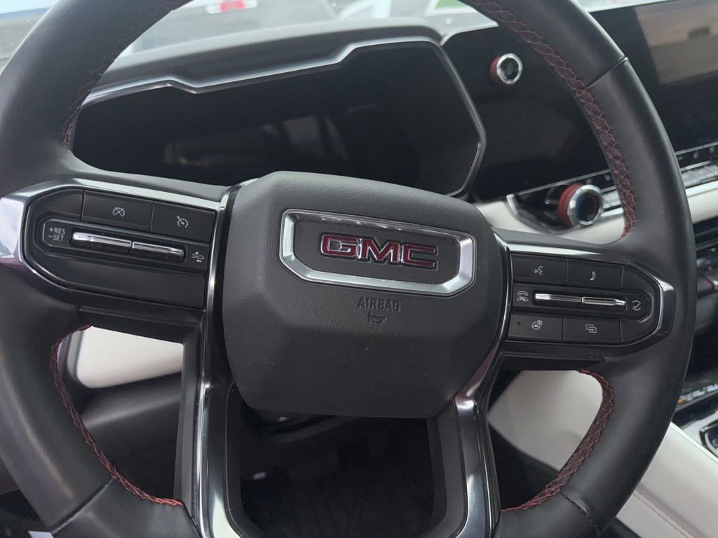 Used 2024 GMC Canyon AT4X w/ AT4X AEV Edition AWD/4WD image 8