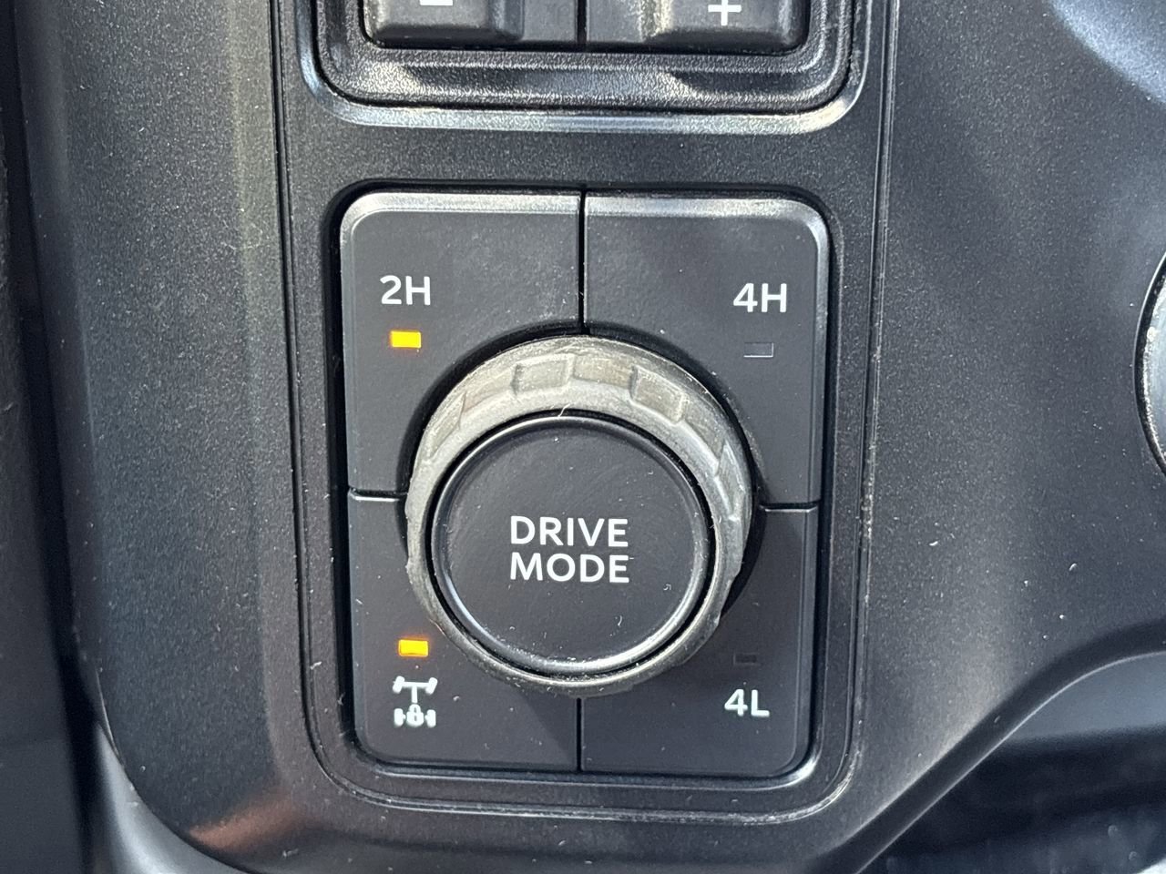 Certified 2023 Ford F250 Lariat w/ Sport Appearance Package image 30