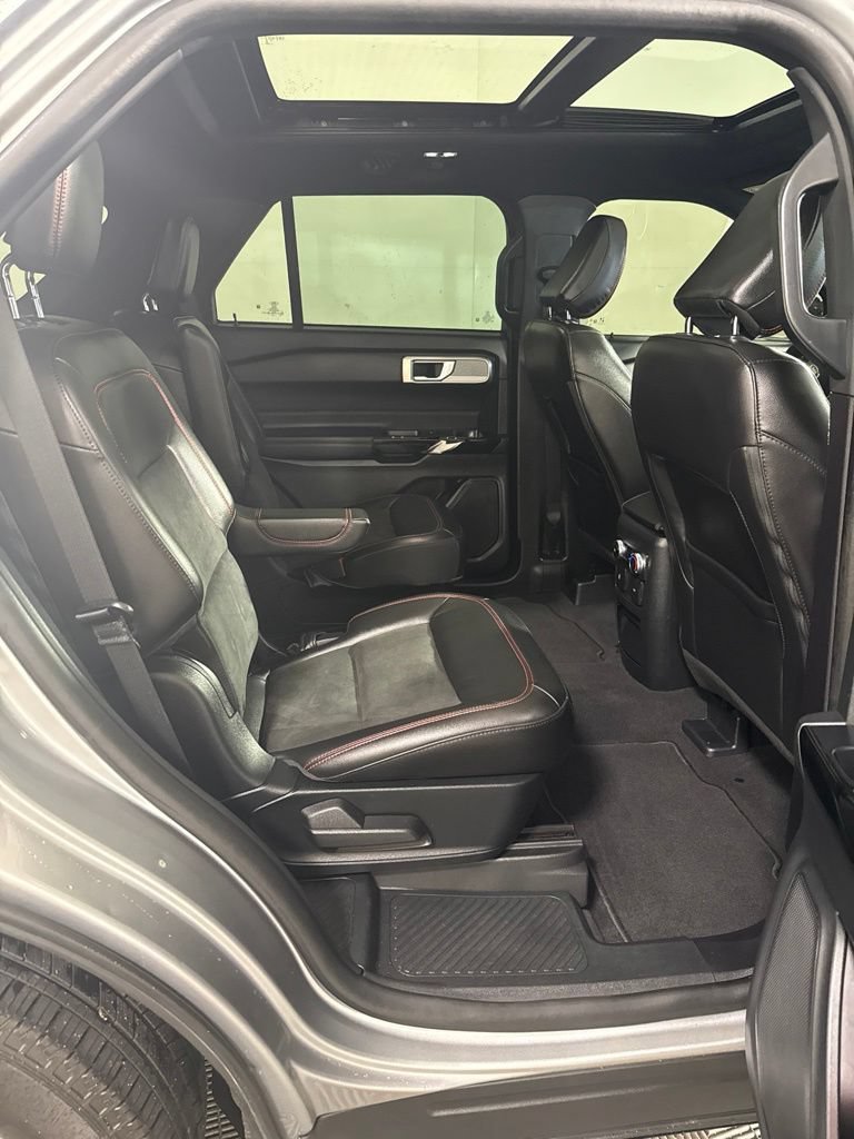 Certified 2023 Ford Explorer ST-Line w/ Class IV Trailer Tow Package AWD/4WD image 18
