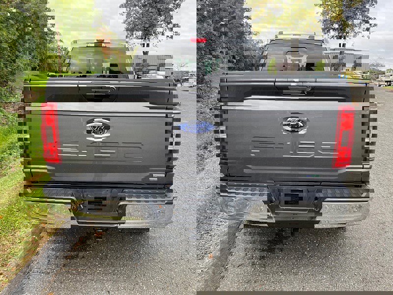 Certified 2022 Ford F150 XLT w/ Equipment Group 302A High image 4