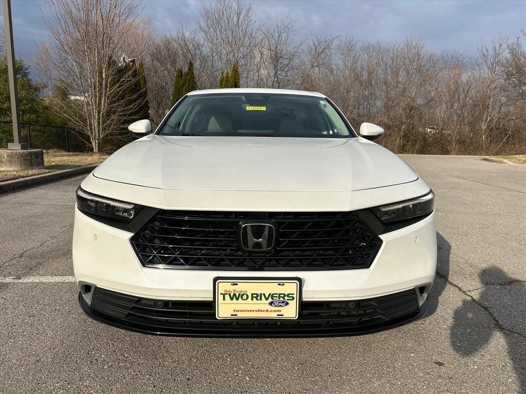 Used 2023 Honda Accord Touring image 8