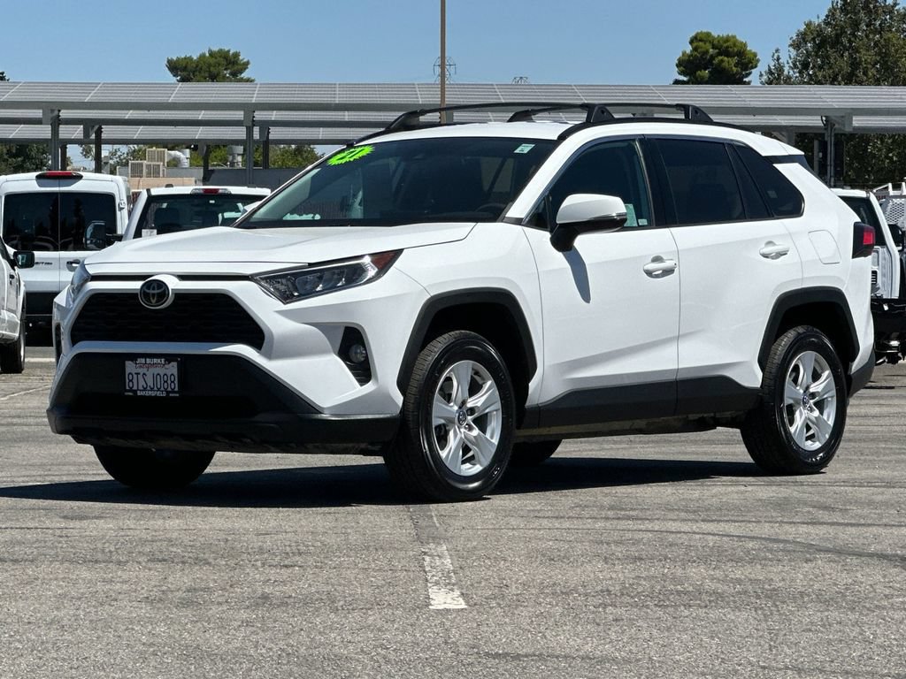 Used 2021 Toyota RAV4 XLE w/ Carpet Mat Package (TMS) FWD image 7