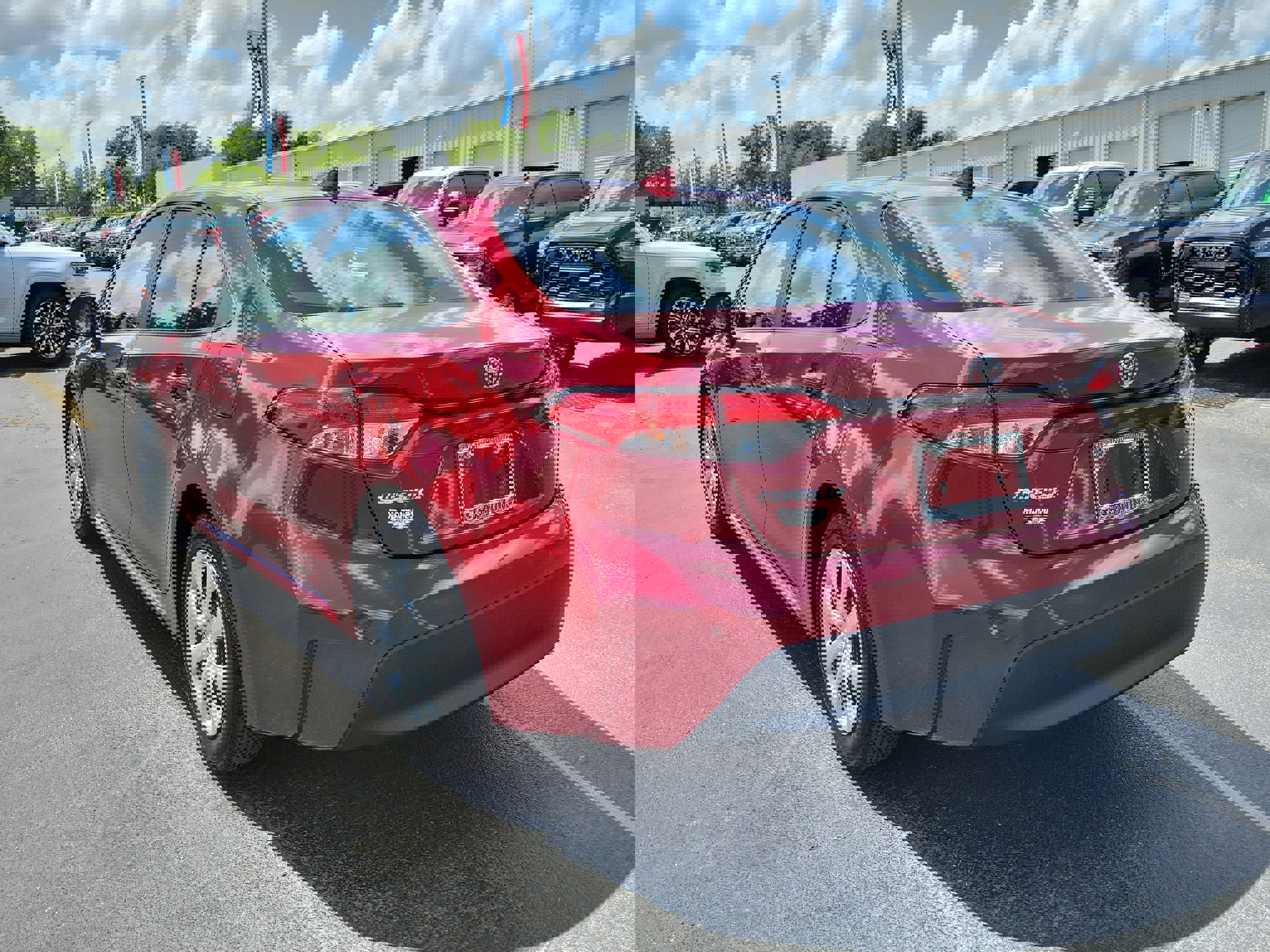 Used 2024 Toyota Corolla LE image 3