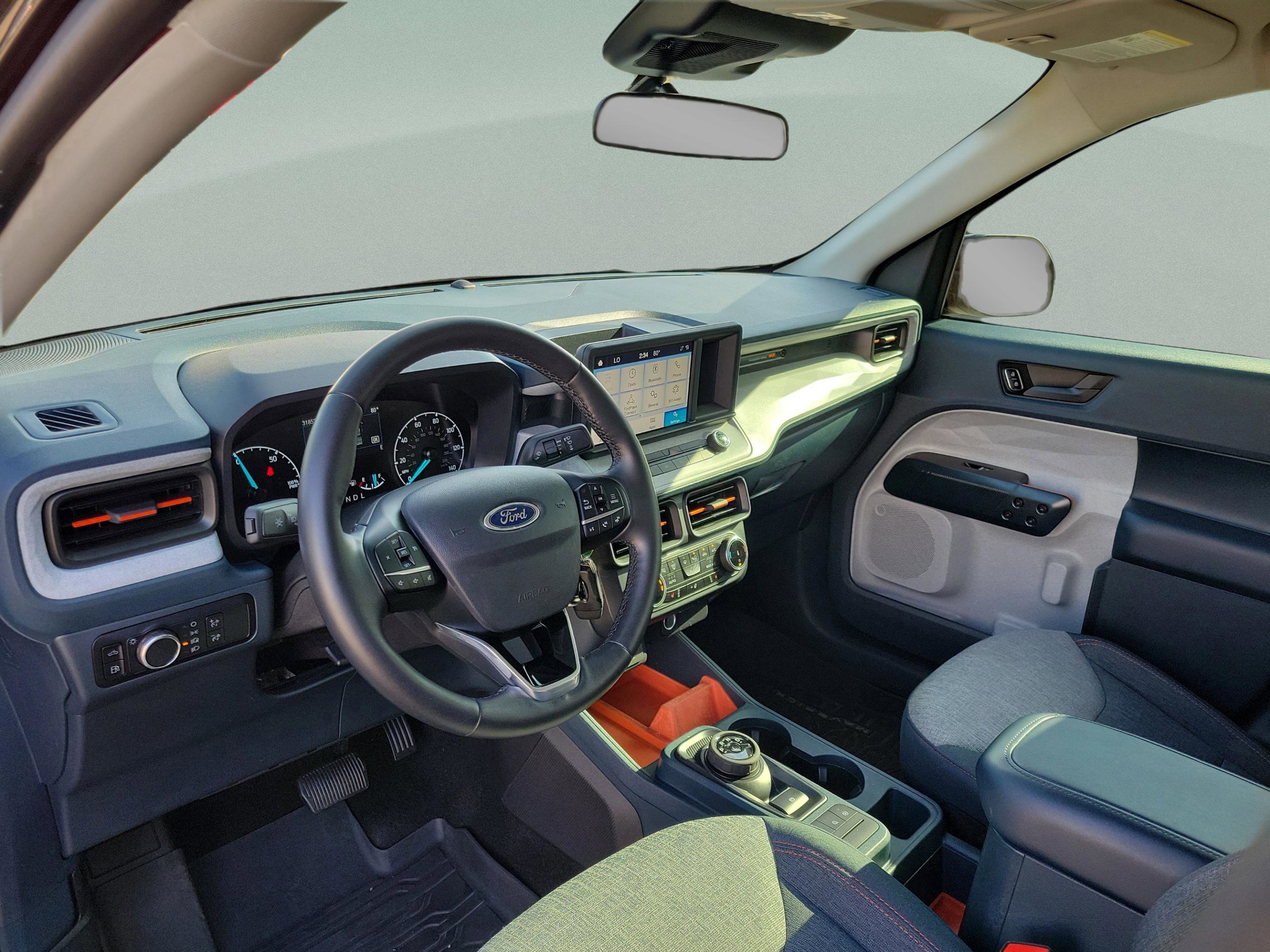 Certified 2024 Ford Maverick XLT w/ XLT Luxury Package image 6