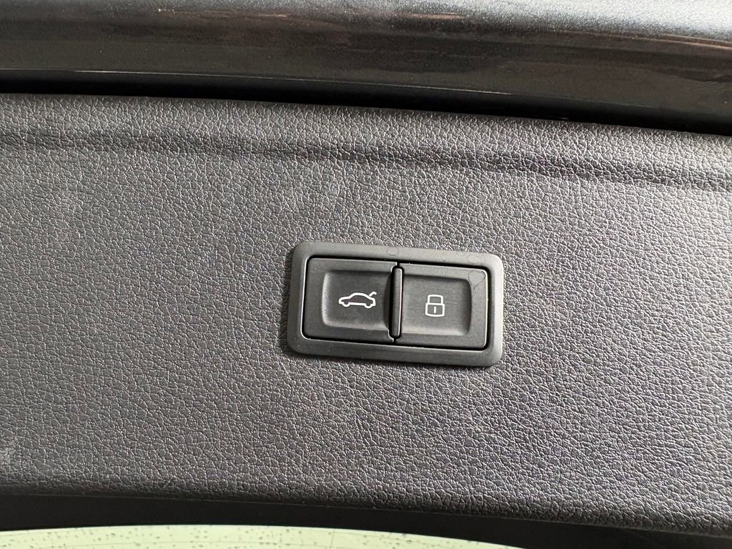 Used 2021 Audi SQ5 Prestige AWD/4WD image 33