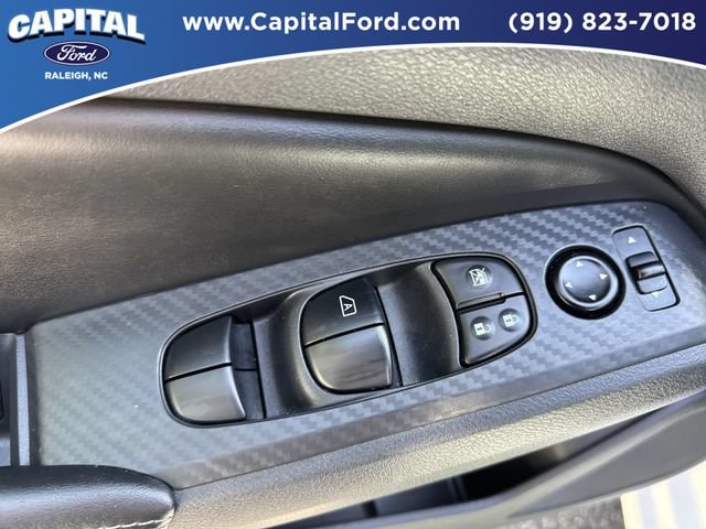 Used 2025 Nissan Altima 2.5 SV FWD image 21