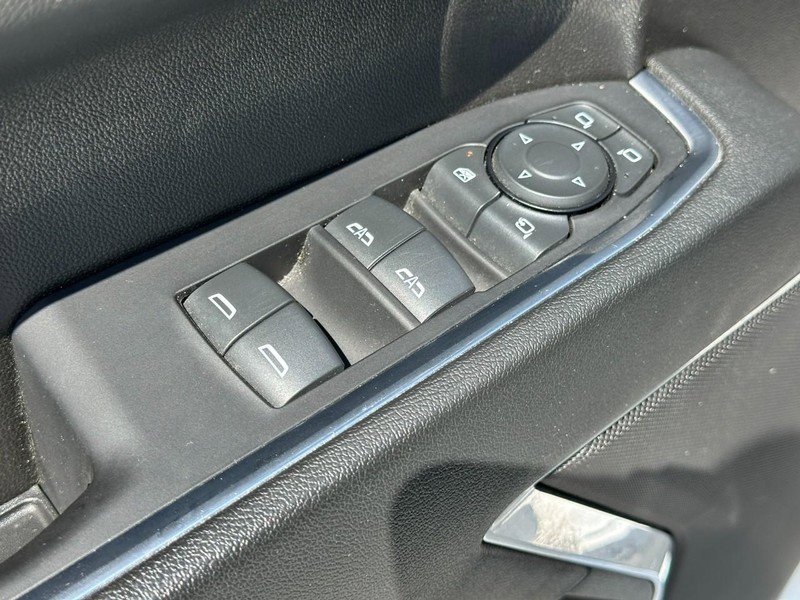 Used 2024 GMC Sierra 1500 SLT image 16