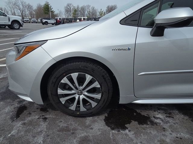 Used 2021 Toyota Corolla LE image 13