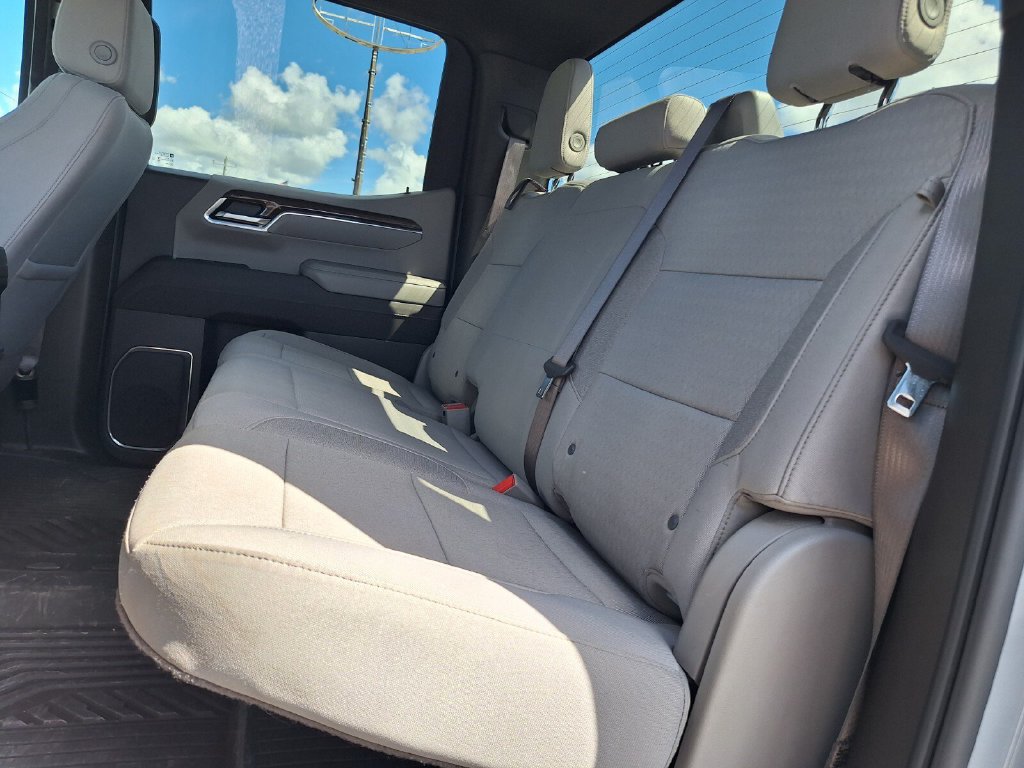 Used 2024 Chevrolet Silverado 1500 LT AWD/4WD image 23