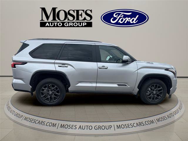 Used 2026 Toyota Sequoia Platinum AWD/4WD image 4
