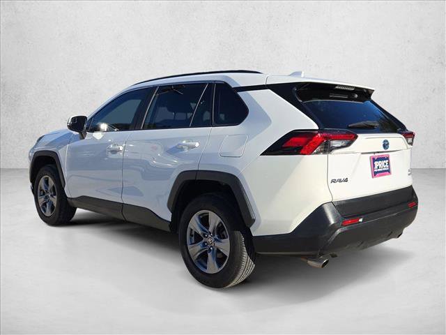 Used 2022 Toyota RAV4 XLE AWD/4WD image 8