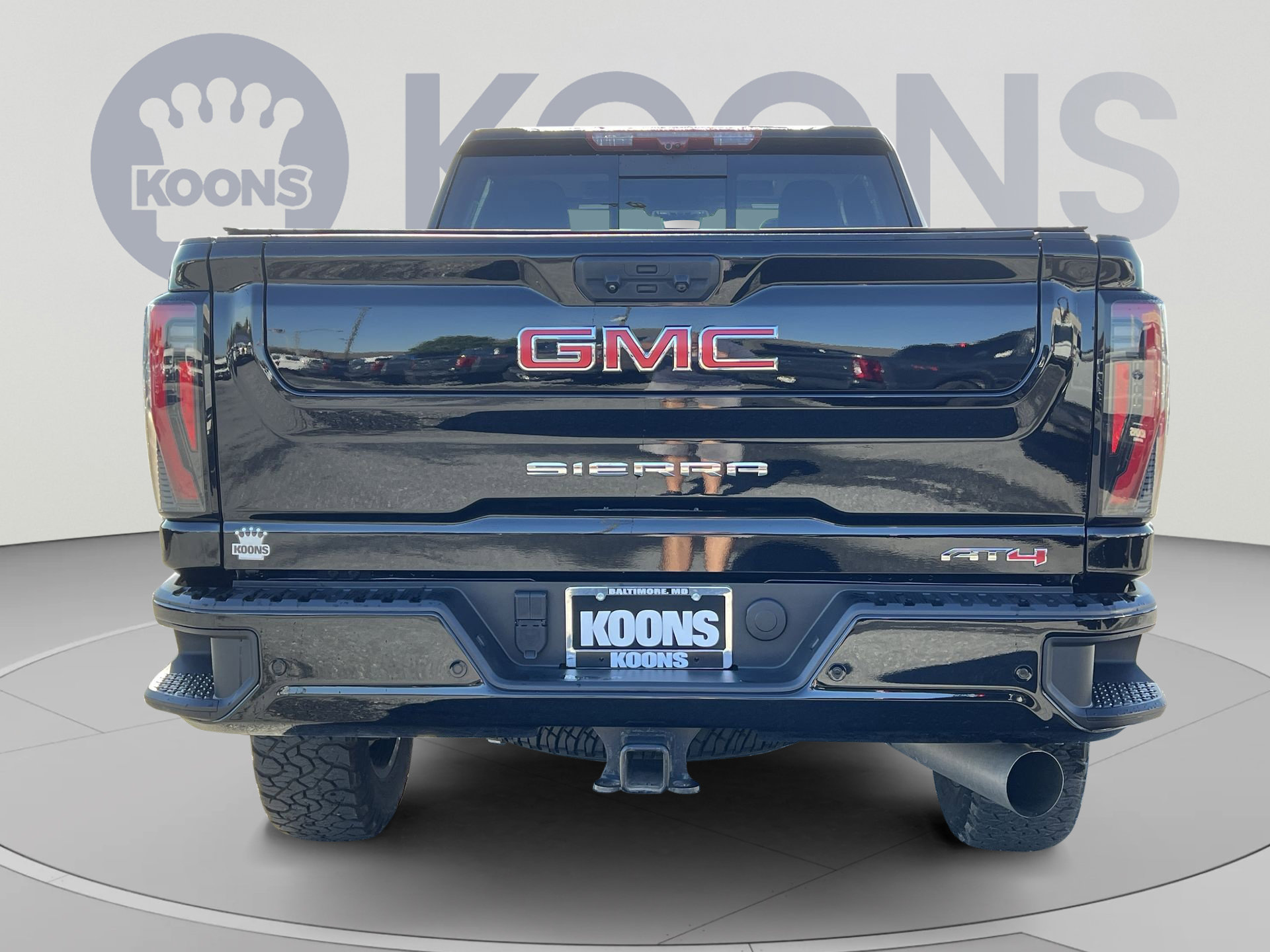 Used 2025 GMC Sierra 2500 AT4 w/ AT4 Premium Plus Package AWD/4WD image 5