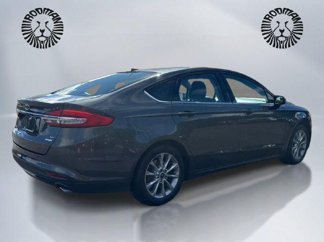 Certified 2017 Ford Fusion SE FWD image 6
