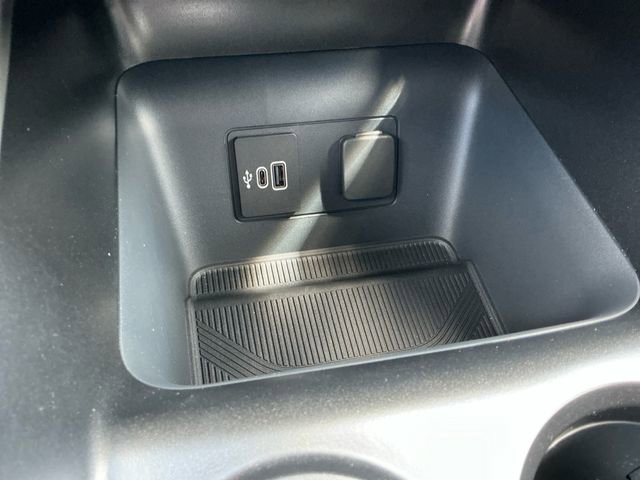 Certified 2026 Ford Explorer Active AWD/4WD image 24