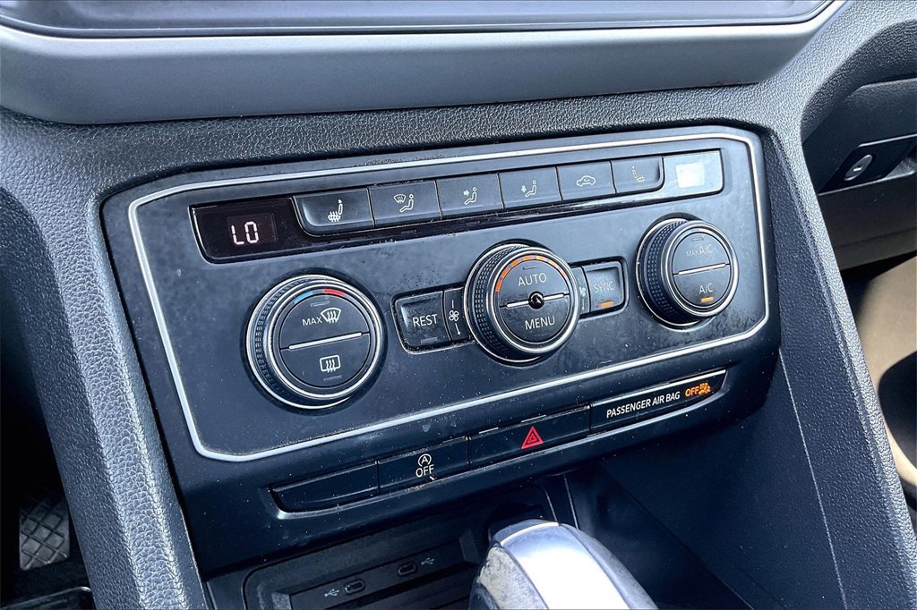 Used 2021 Volkswagen Atlas SE image 26