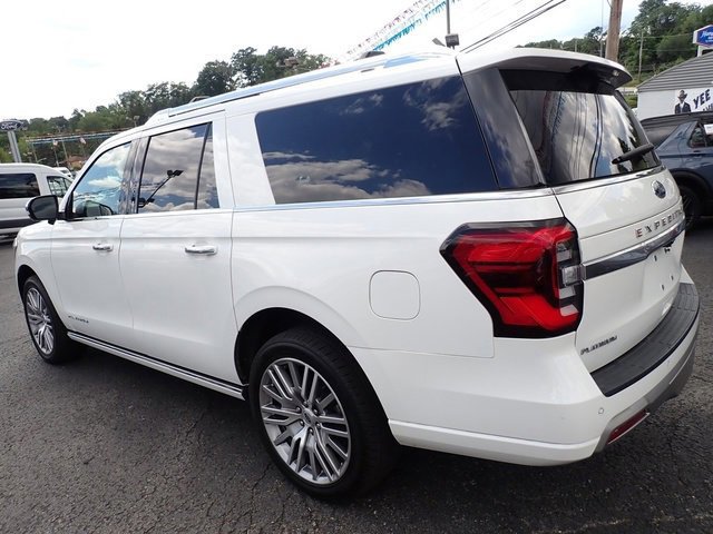 Certified 2022 Ford Expedition Max Platinum image 5