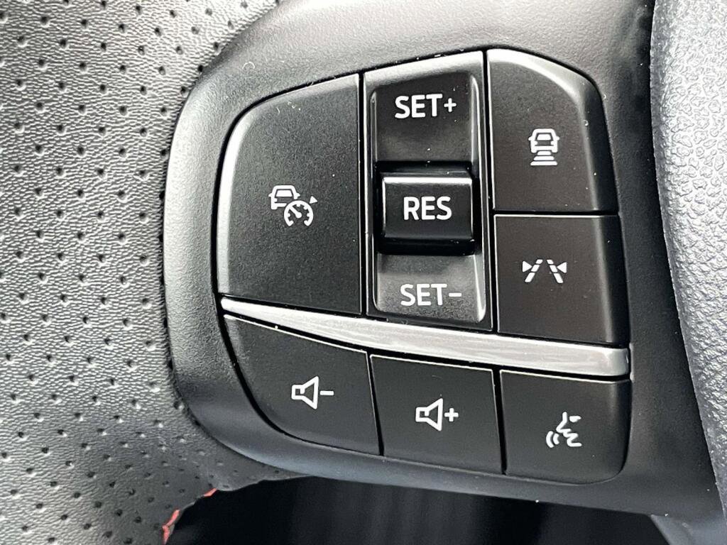Certified 2023 Ford Escape ST-Line w/ Tech Pack #1 AWD/4WD image 33