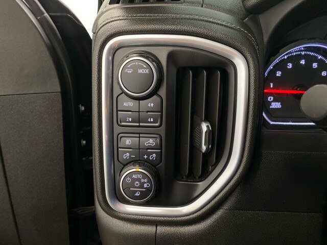 Used 2022 Chevrolet Silverado 2500 LTZ w/ Snow Plow Prep/Camper Package AWD/4WD image 17