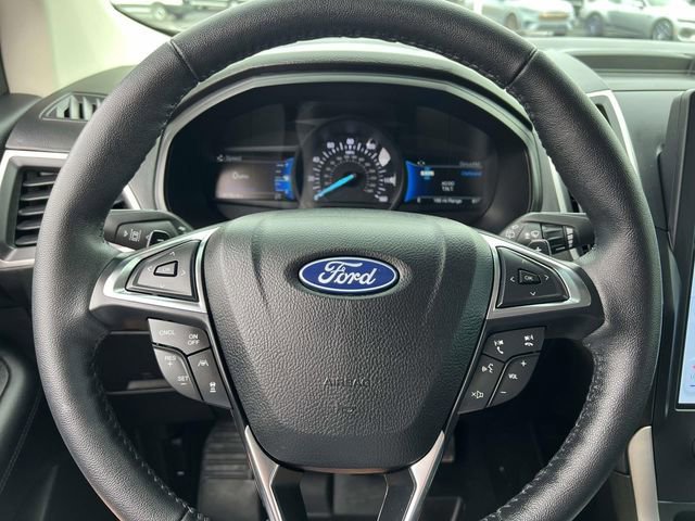 Certified 2022 Ford Edge SEL w/ Sport Appearance Package AWD/4WD image 16